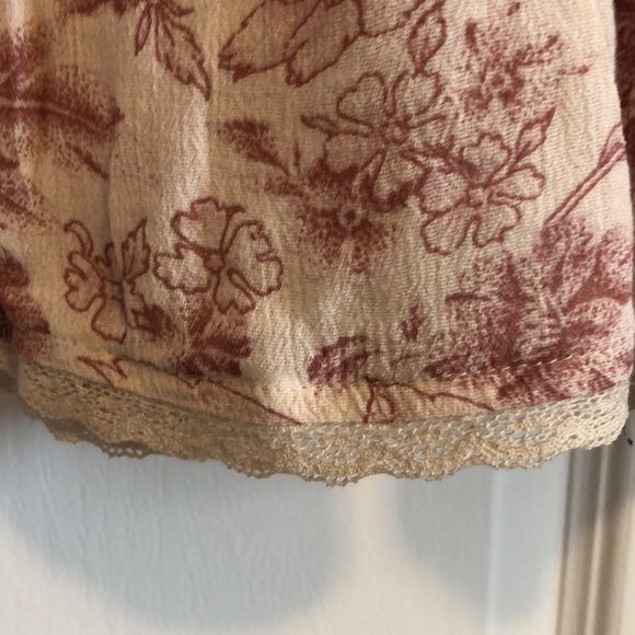 American Eagle  Sleeveless Crinkle top Size M - Picture 6 of 6